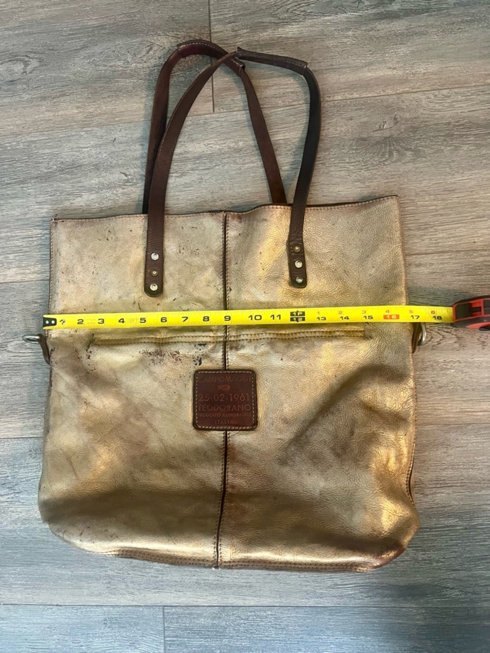 Campomaggi Metallic Gold Leather Tote, Handcrafted in Italy - Picture 11 of 15